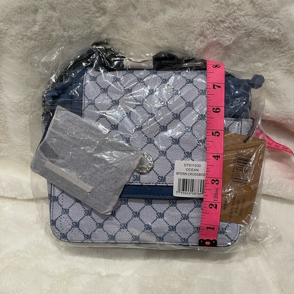 💙 Steve Madden Ocean Bfern 2 Purses in One Cross Body Bag and Credit Card Case - Picture 4 of 17
